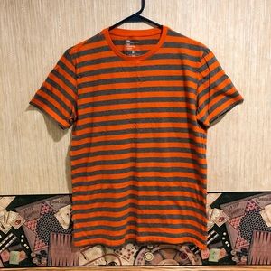 Men’s striped shirt
